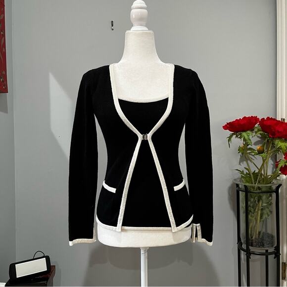 NEW Bebe Colorblock Knit Two Tone Contrast Cardigan Cami Sweater Twin Set Bla… - Picture 1 of 16